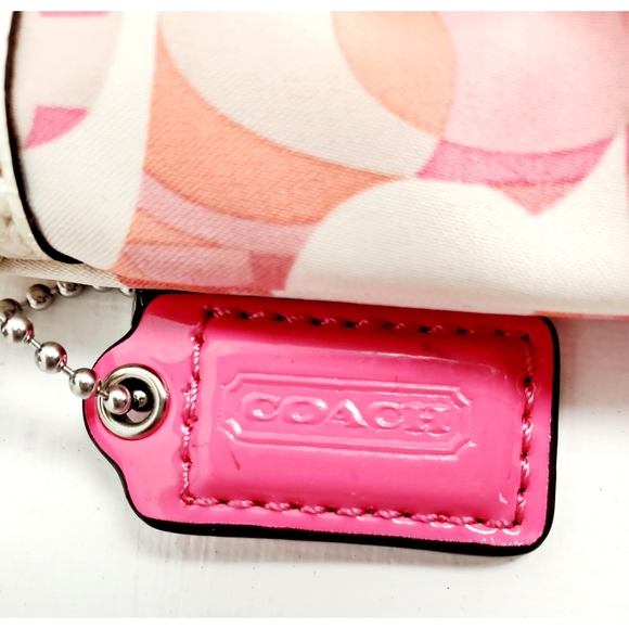 NWOT Coach Pink & White Signature Wristlet - Picture 4 of 5